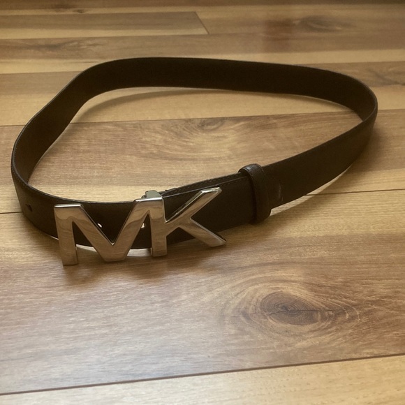 MIchael Kors Belt with silver MK buckle. Size 34 - Picture 1 of 6